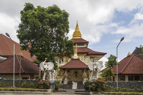 Puja Mandala Nusa Dua: Lima Rumah Ibadah dalam Satu Halaman, Gratis dan Cukup 45 Menit