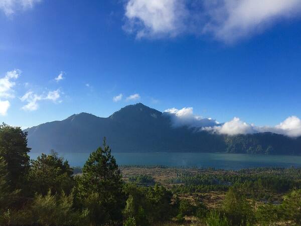 Punggungan Batu Dinding, Kintamani: Ridge Kaldera Batur Tanpa Pendakian Panjang