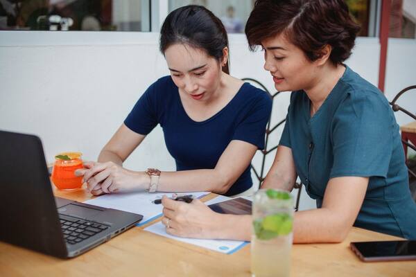 Punya Usaha di Bali? Begini Cara Bikin Website Sendiri Tanpa Coding
