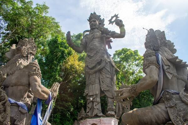 Pura Beji Amerta Gangga Kelecung: Layak Mampir atau Tidak?