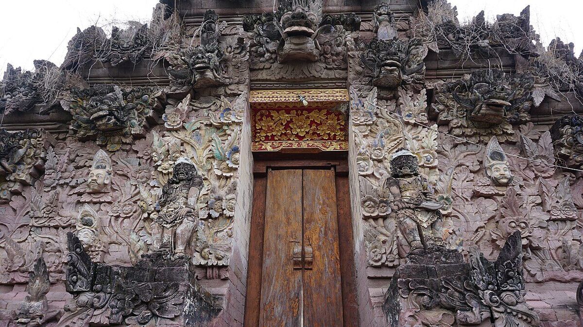 Pura Beji Sangsit: A Jewel of North Bali Baroque Carving in Buleleng