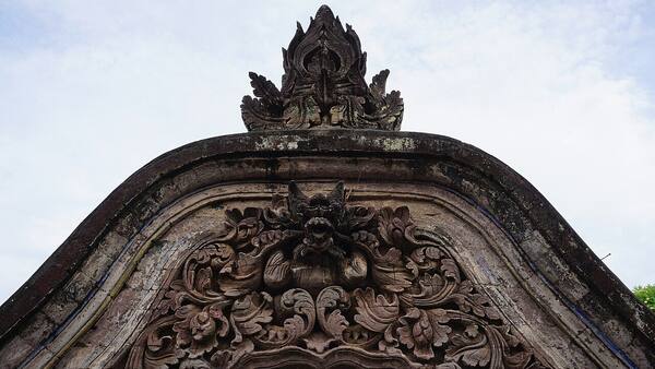 Pura Beji Sangsit: Permata Ukiran Barok Bali Utara di Buleleng