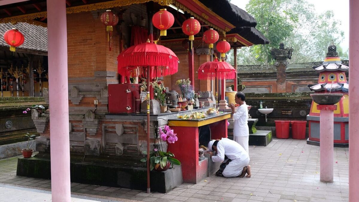 Pura Dalem Balingkang: A Bali–Chinese Love Story at the Foot of the Batur Caldera