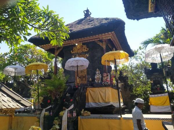 Pura Dalem Sidakarya: Pura Penyempurna Upacara di Jantung Denpasar