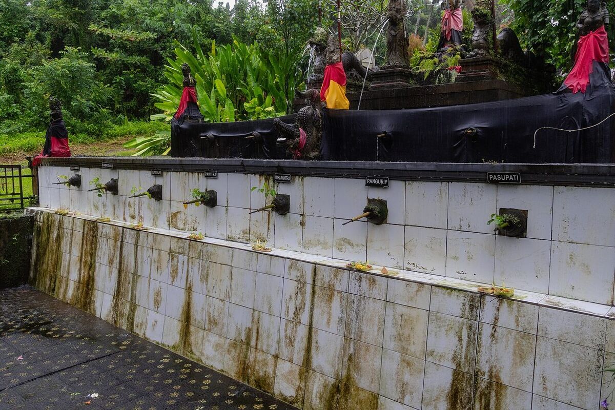 Pura Luhur Tamba Waras: Tabanan's Quiet Healing Temple on the Slopes of Batukaru