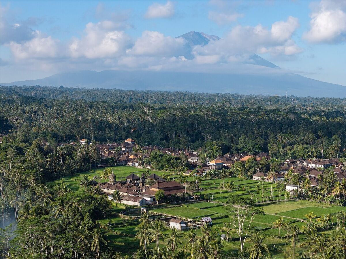 Pura Pegulingan, Tampaksiring: A Buddhist Stupa Near Tirta Empul