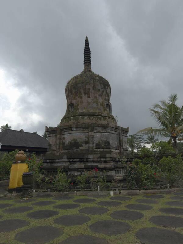 Pura Pegulingan Tampaksiring: Stupa Buddha 1,5 Km dari Tirta Empul