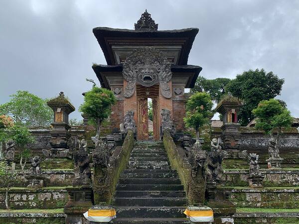 Pura Samuan Tiga, Bedulu: Permata Budaya Tersembunyi di Gianyar