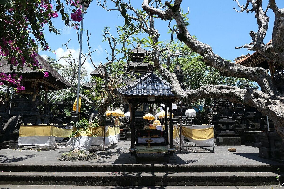 Pura Silayukti, Padangbai: The Clifftop Temple of Mpu Kuturan