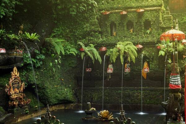 Pura Taman Pecampuhan Sala, Bangli: Melukat Sepi di Pertemuan Sungai