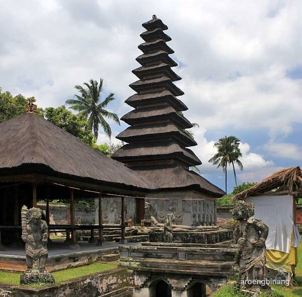 Pura Taman Sari Klungkung: Meru Tumpang 11 dan Hal yang Terlewat
