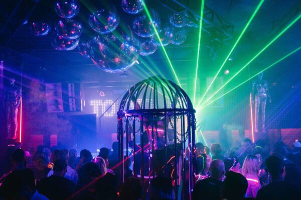 Red Ruby Seminyak: Petitenget Techno Club, Tickets, Peak Hours