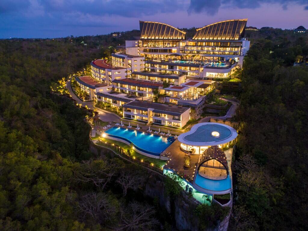 Renaissance Bali Uluwatu: Deluxe, Suite or Loft, Who Is It For?