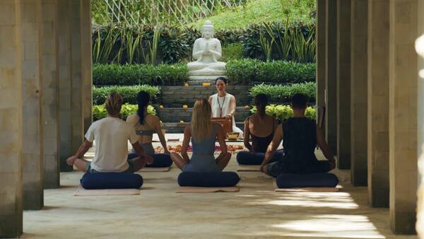 REVĪVŌ Wellness Resort Nusa Dua: Retreat Detoks & Yoga di Hutan Jati Sawangan