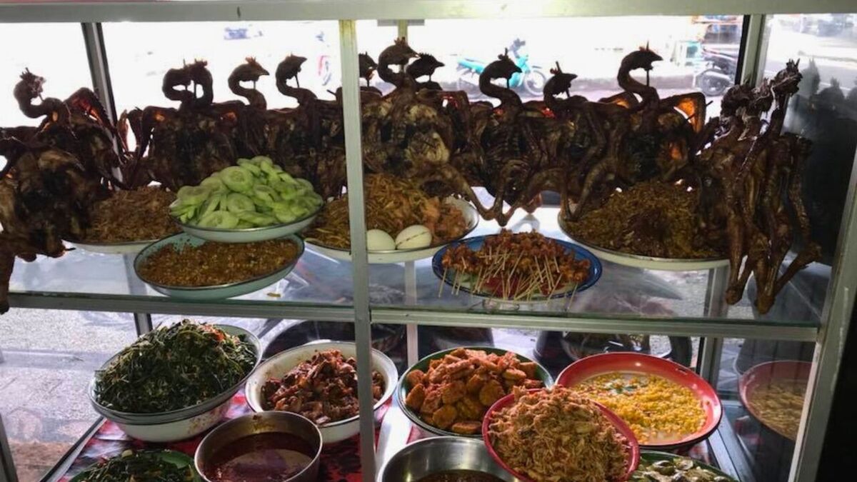 RM Rajawali Klungkung: Smoked Chicken Since 1980, Prices and Hours