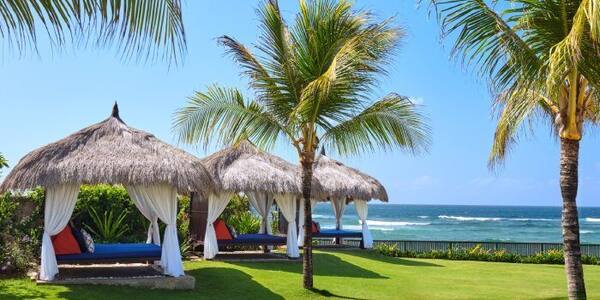 Roosterfish Beach Club Pandawa: Jam, Minimum Spend, Reservasi