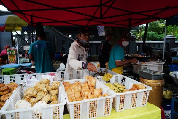 Rute Wisata Kuliner Bali 2026: 4 Jalur Warung Legendaris, Jam Ludes & Kisaran Harga