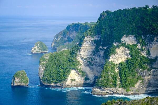 Saren Cliff Point Nusa Penida: Ayunan Tebing Gratis yang Sepi