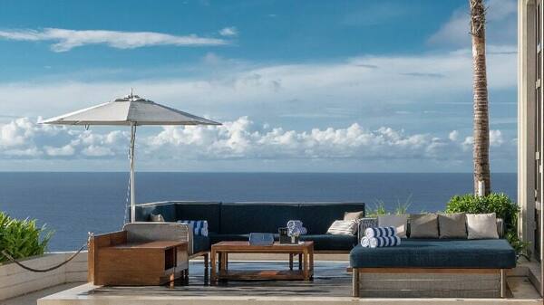 Savaya Bali Uluwatu: Superclub Tepi Tebing dengan DJ Kelas Dunia & Sunset Samudra Hindia