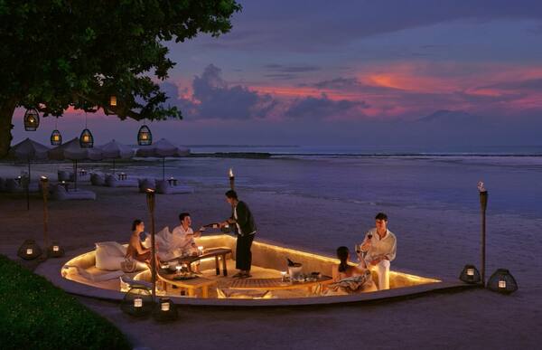 Sebelum ke Ikan Bar Nusa Dua: Social Hour, Harga Koktail, Jam
