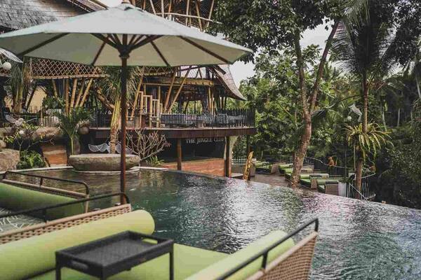 Sebelum ke The Jungle Club Ubud: Lokasi, Minimum Spend, Jam Tutup