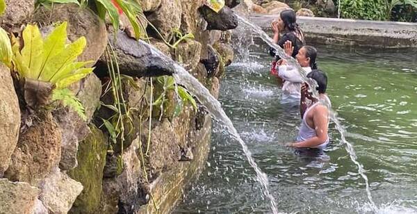 Sehari di Desa Wisata Aan Klungkung: Melukat, Trekking, Madu Kele