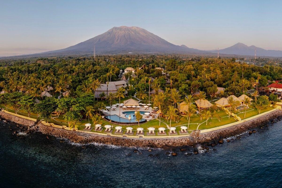 Siddhartha Oceanfront Resort & Spa, Kubu: Diving from Karangasem's Black Sand Shore