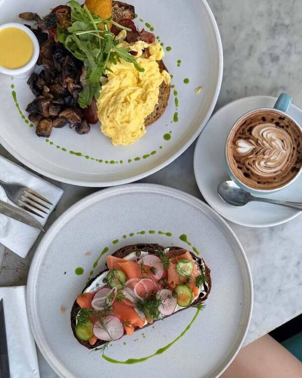 Sisterfields Seminyak: Sarapan & Brunch Ala Aussie Sepanjang Hari