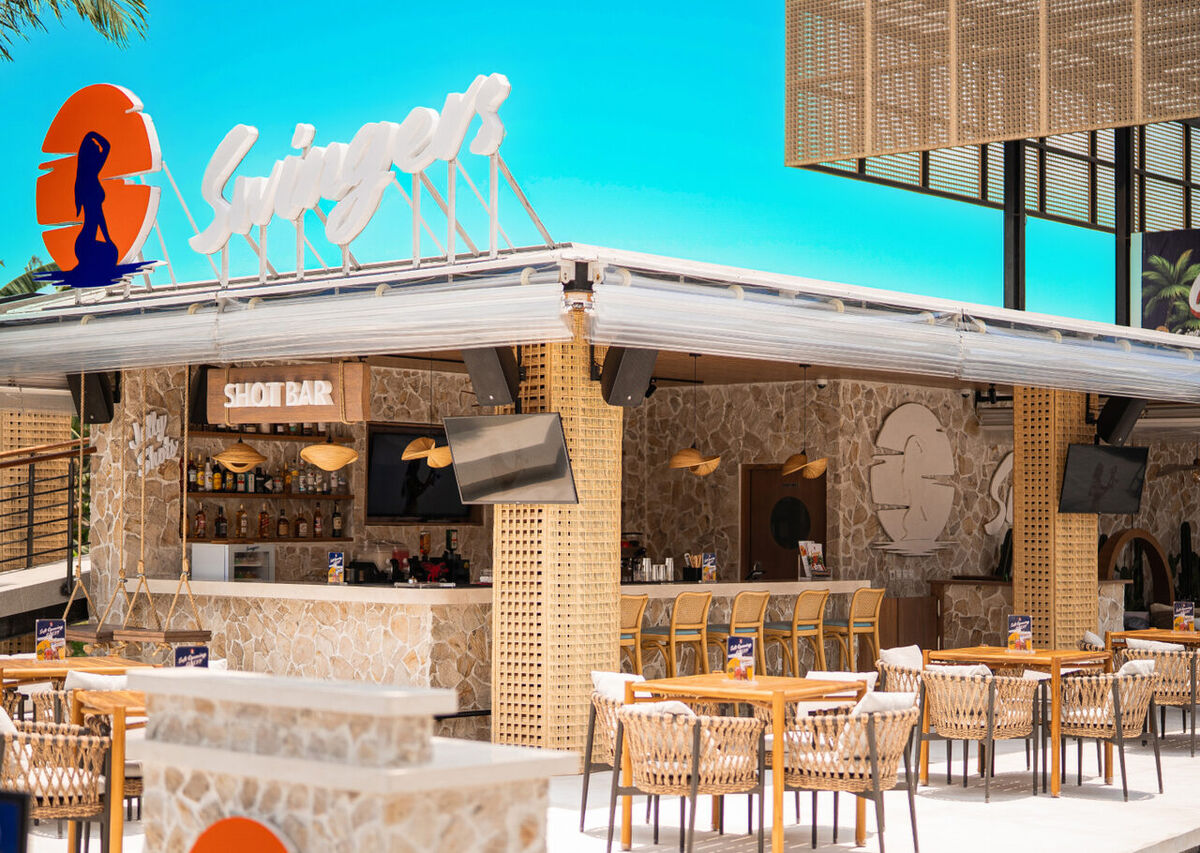 Swingers Tapas Bar Canggu: 40-Metre Swing, Tapas and Prices
