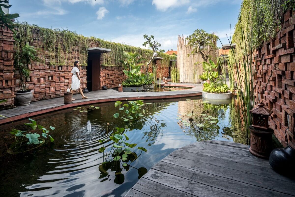 Taman Air Spa Bali: Water Garden Villas, Flower Baths and Private Jacuzzis