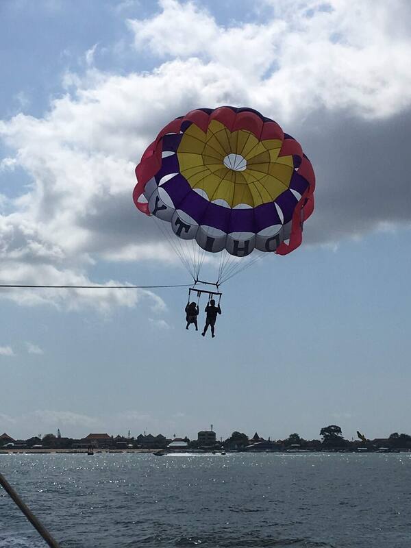 Tanjung Benoa Watersports: Surga Olahraga Air di Nusa Dua dengan Banana Boat, Parasailing, hingga Sea Walker