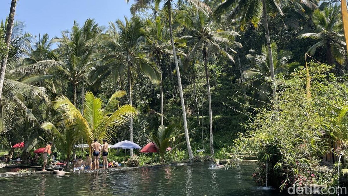 Telaga Surya, Rendang: 8 Things to Know Before a Dip in Karangasem