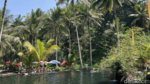 Telaga Surya, Rendang: 8 Things to Know Before a Dip in Karangasem