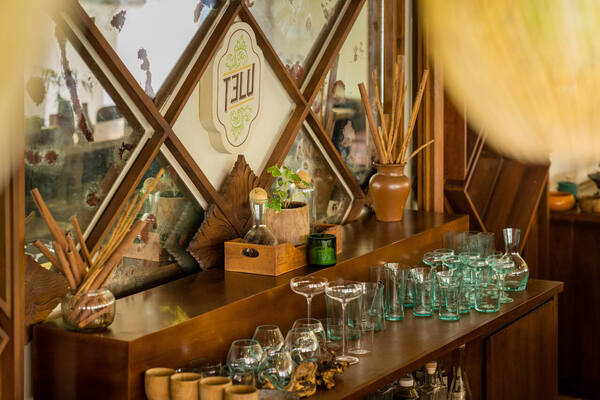 TELU Four Seasons Jimbaran: Bar Zero-Waste, Harga Koktail, Jam Buka