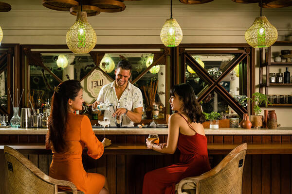 TELU Four Seasons Jimbaran: Bar Zero-Waste, Harga Koktail, Jam Buka