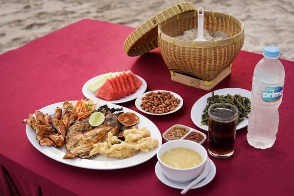 Tepi Pantai Bali Kedonganan: Seafood Mulai Rp80 Ribu, Cek Ini Dulu