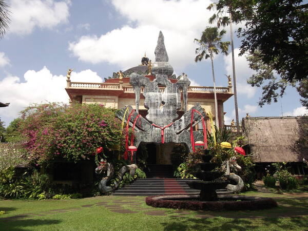 The Blanco Renaissance Museum: Istana Seni di Bukit Campuhan, Ubud
