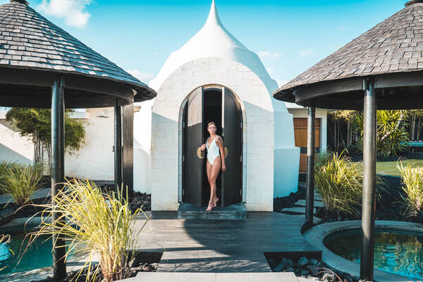 The Istana Uluwatu: Sauna, Ice Bath, dan Kolam Infinity di Tebing Pecatu