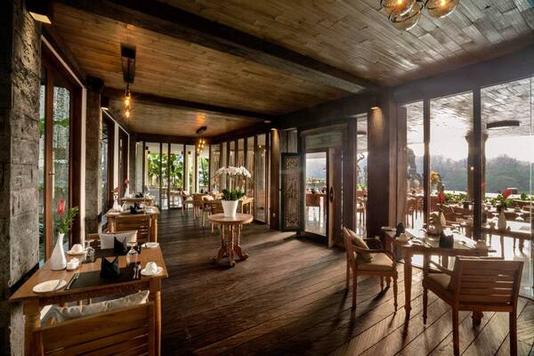 The Kayon Jungle Resort by Pramana, Ubud: Kolam Infinity Bertingkat di Atas Lembah