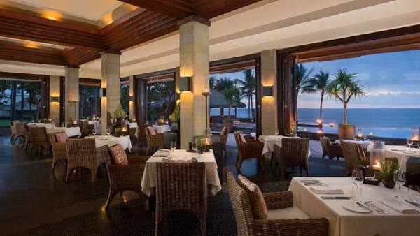 The Legian Seminyak, Bali – Ikon All-Suite yang Tenang di Tepi Pantai Petitenget