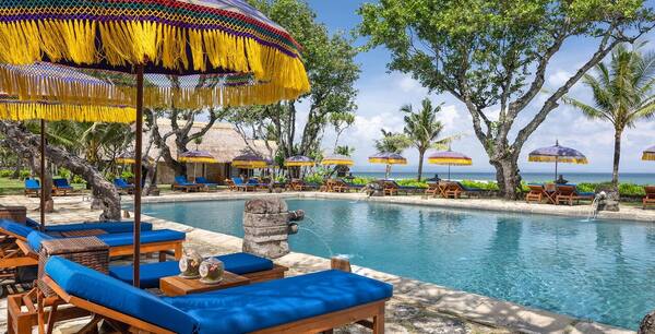 The Oberoi Beach Resort, Bali: Legenda Tepi Pantai Seminyak Sejak Akhir 1970-an