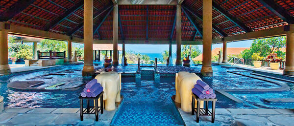 Thermes Marins Bali: The Aquatonic Seawater Pool at AYANA Jimbaran