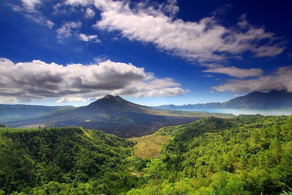 Trek Sunrise Gunung Batur Kintamani: Panduan Pendakian Dini Hari