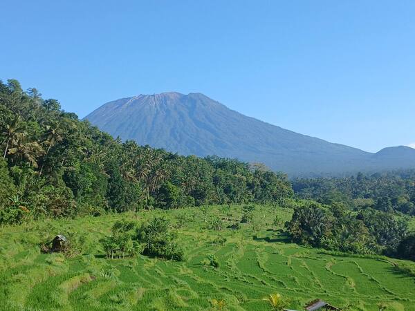 Trekking Kastala ke Tenganan: Tiket, Durasi, Perlu Pemandu?