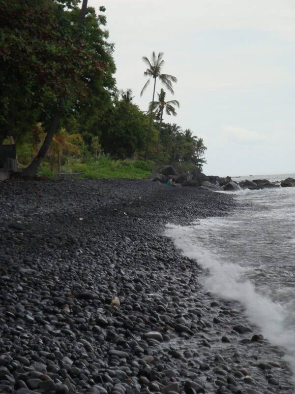 Tulamben Drop Off: Dinding Karang Vertikal di Karangasem