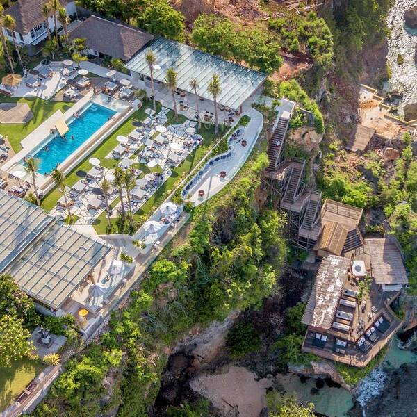 Ulu Cliffhouse Uluwatu: Beach Club di Atas Tebing dengan Sunset dan Live Event