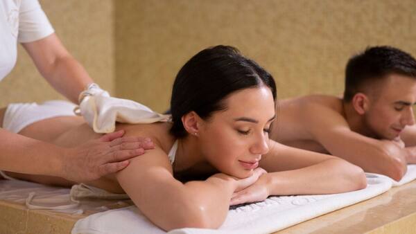 Voucher Hotel Bali untuk Bulan Madu: Resort Romantis, Tips Memilih & Cara Hemat