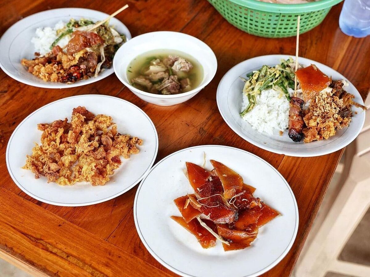 Warung Babi Guling Pak Dobiel, Nusa Dua: Small Plates, Legendary Bone Soup