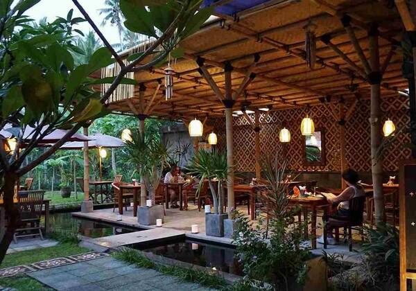 Warung Lu Putu Candidasa: 7 Things to Know Before You Go