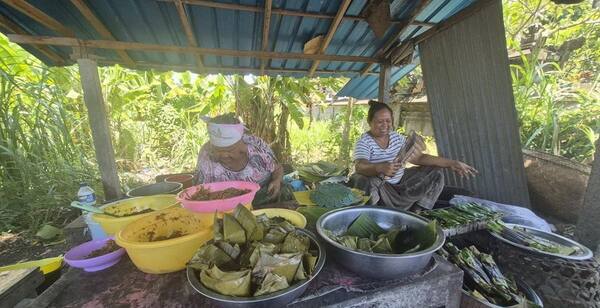 Warung Mek Gempuk, Kusamba: IDR 2,500 Opokan and Opening Hours